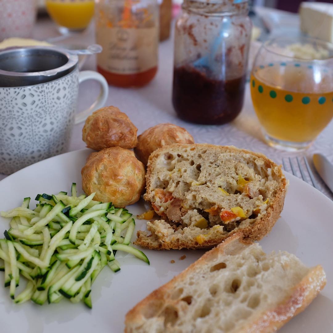 Petit brunch maison ! Un aperçu du « behind the scene » sur le compte de mon …